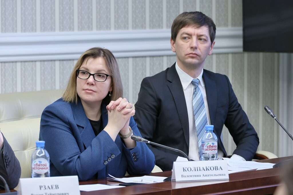 Владимир Якушев: задача ЦУР — обеспечить качество работы органов власти в соцсетях для диалога государства и граждан
