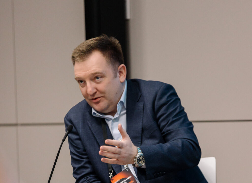 Минпросвещения совместно с «Диалогом» разработают методику образцового госпаблика для образовательных учреждений