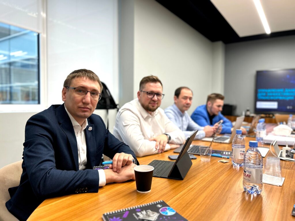 РАБОТА С ДАННЫМИ — ФУНДАМЕНТ УПРАВЛЕНИЯ