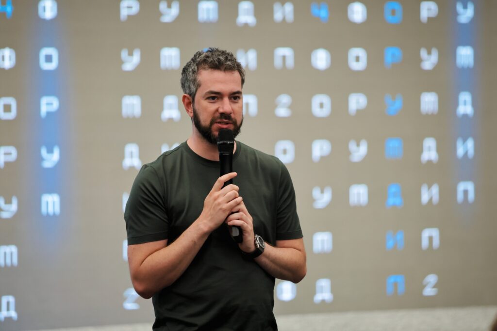 Треки развития информполитики — превентивное и адресное информирование