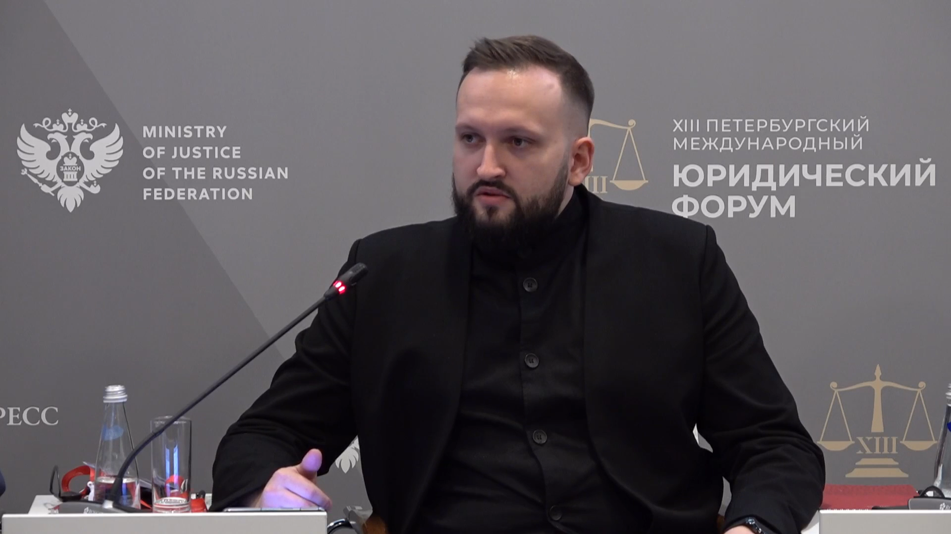 В 2025 году число копий фейков в России снизилось на 42%, но их сложность и опасность растет