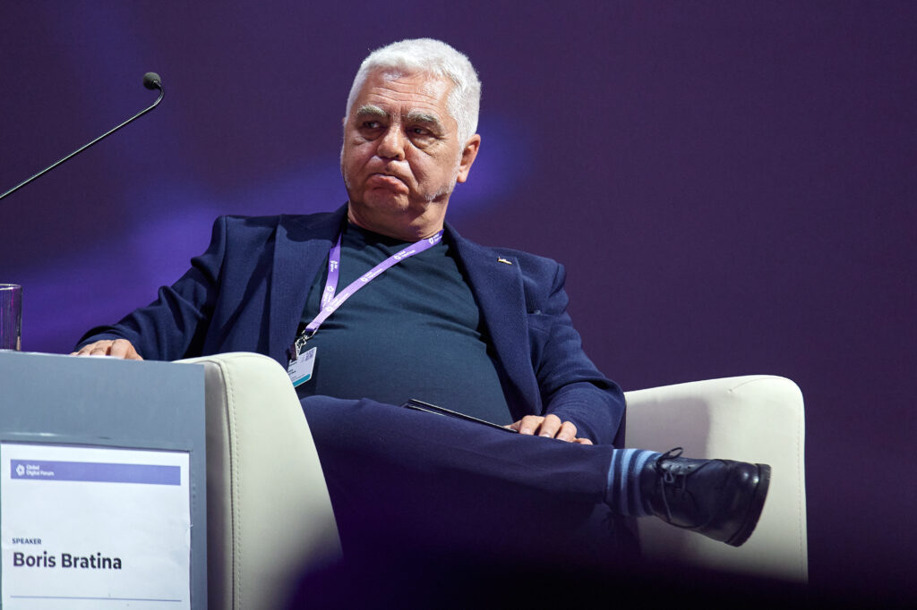 Мария Захарова: «Я призываю биться за правду, докапываться до истины»