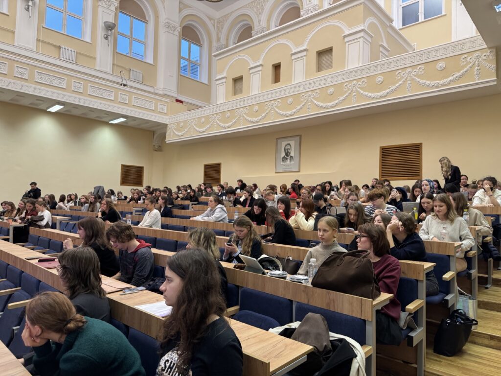 Более тысячи российских студентов по всей России прошли обучение фактчекингу